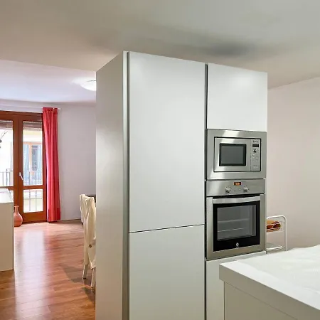 Apartment Lovely 1-bed In Denia