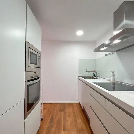 Lejlighed Lovely 1-bed In *